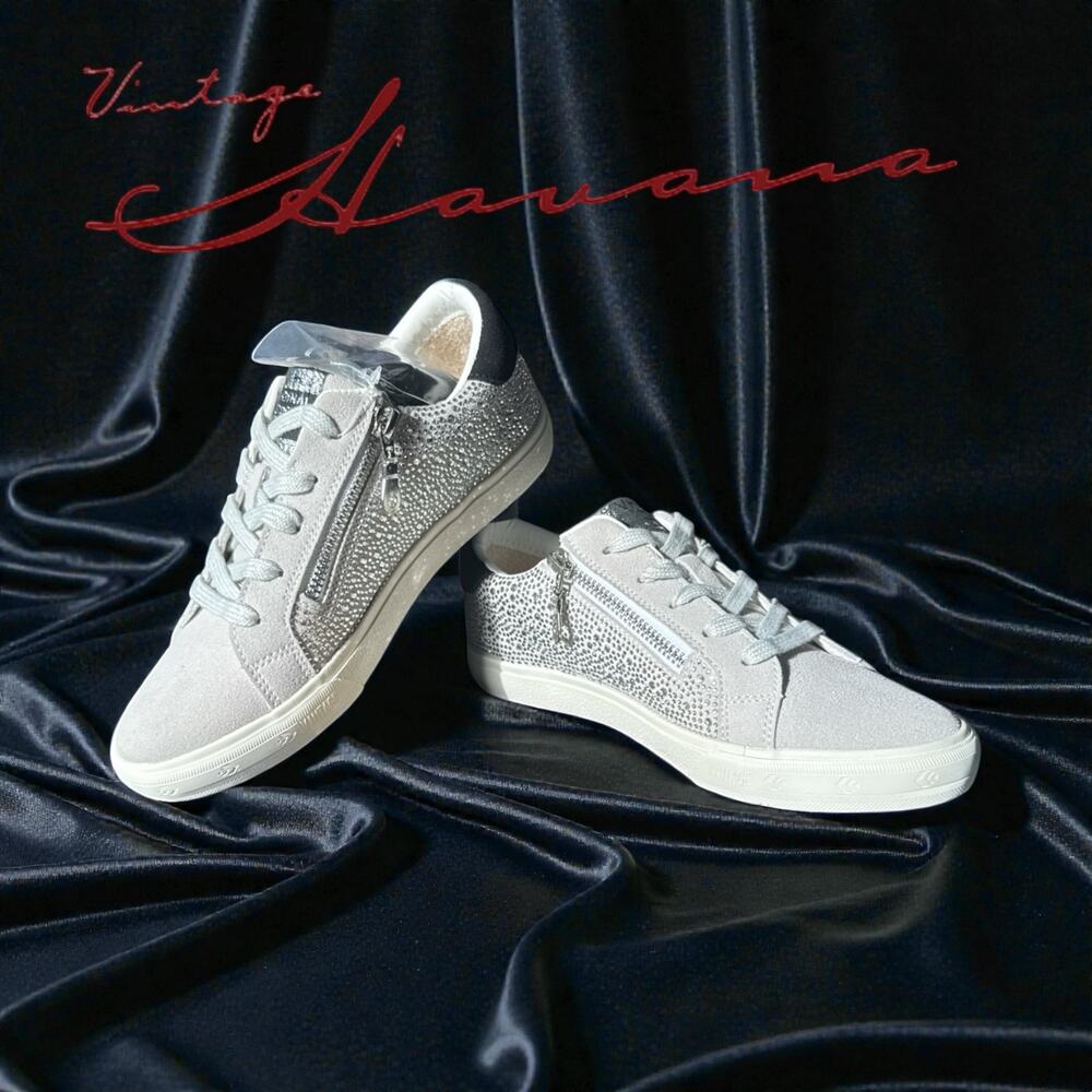 Vintage Havana women's Vita's grey suede w/ rhinestones.